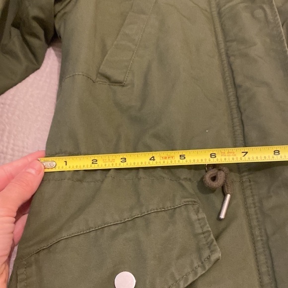 H&M green parka jacket . Size Xs. Worn only once. Very good condition. - Picture 9 of 15